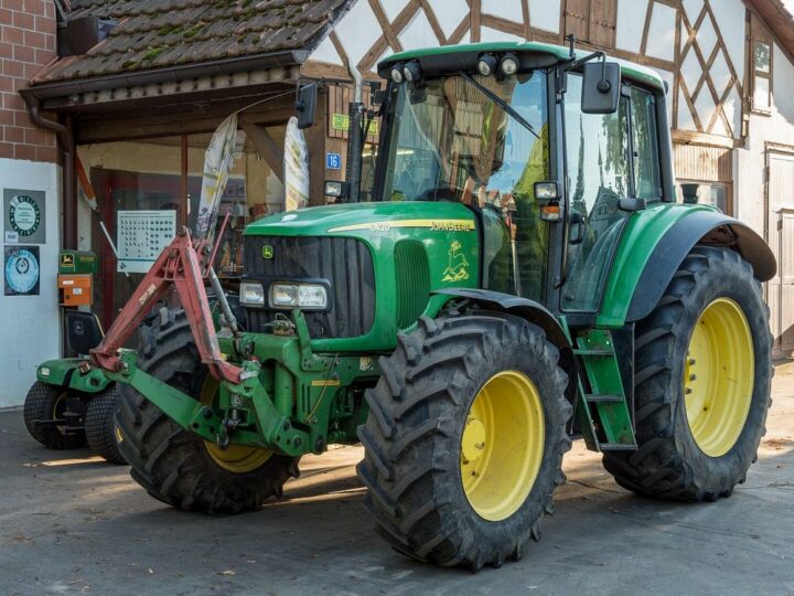 Znaczenie odpowiedniej konserwacji i serwisowania ciągników rolniczych John Deere 6420