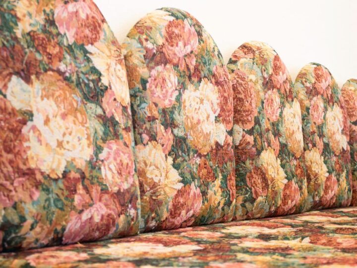 Jak położyć agrowłókninę pod rosnące już tuje