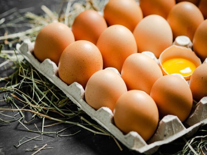 Jak sprawdzić czy jajko jest świeże? Jak rozpoznać zepsute?